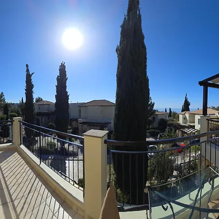 Aphrodite Hills Adonis 아파트 *