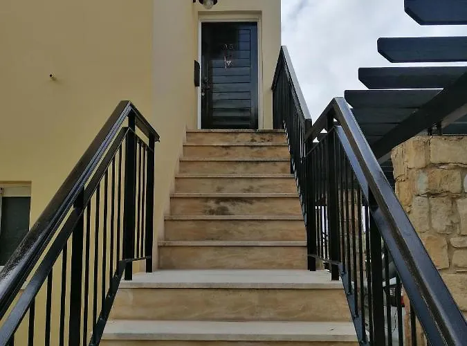 Aphrodite Hills Adonis Apartmán *